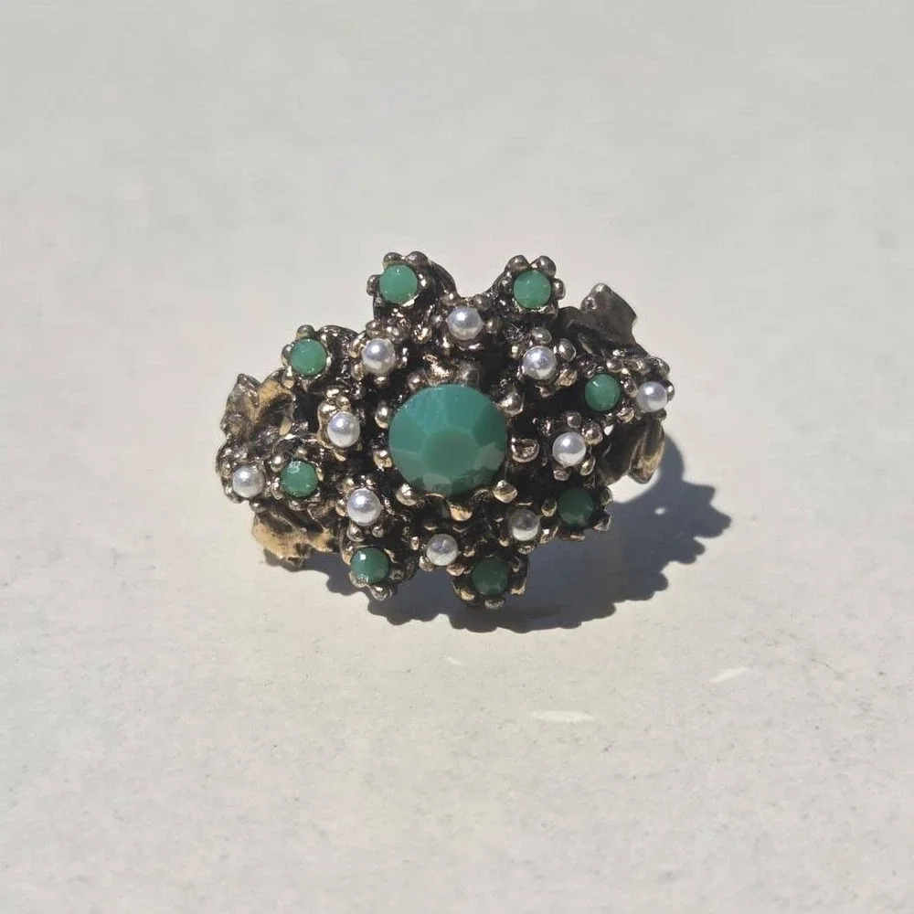 Vintage Gold Tone Metal Floral Cluster Ring Size 7.75 Green Faux Pearl